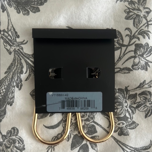 Vince Camuto Gold Earrings - Picture 2 of 3